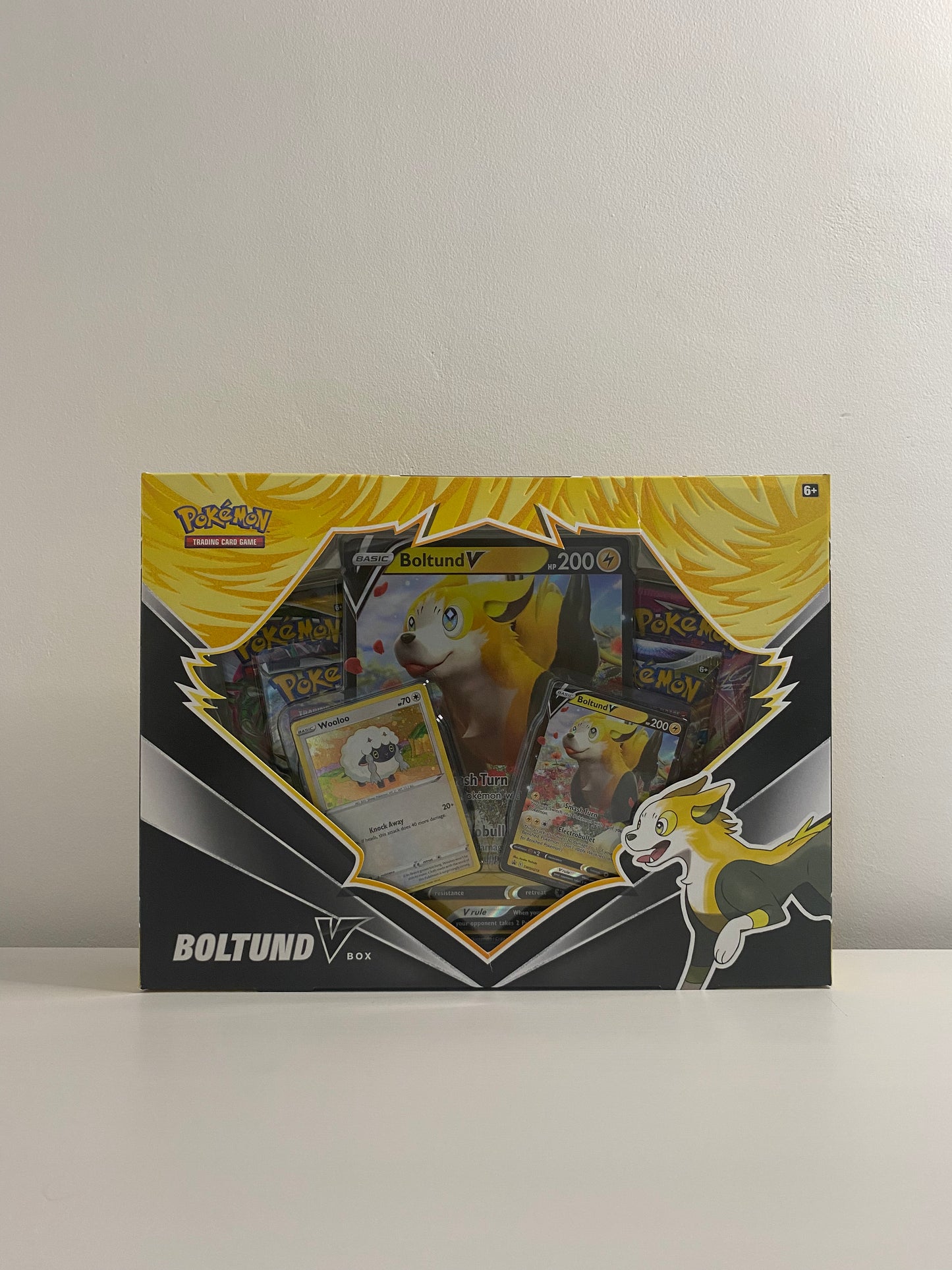 Pokémon TCG: Collection Box: Boltund V